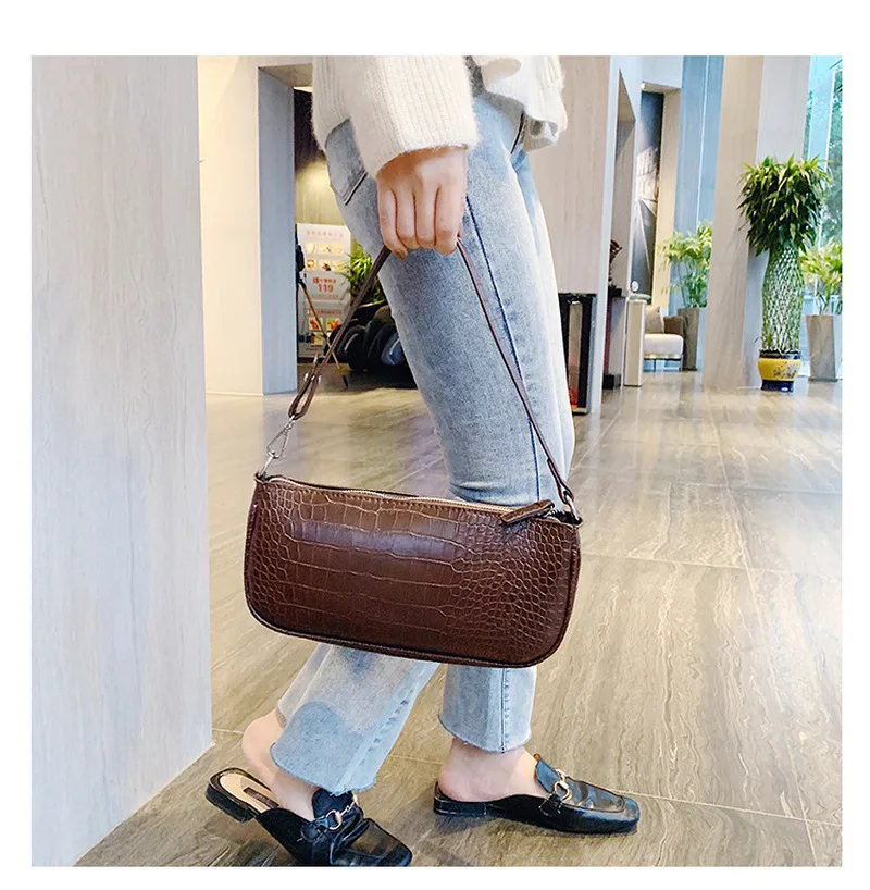 

Retro Alligator Women Messenger Handbags Luxury Baguette Shoulder Bags for women 2020 Split Retro Crocodile Bolsas Sac