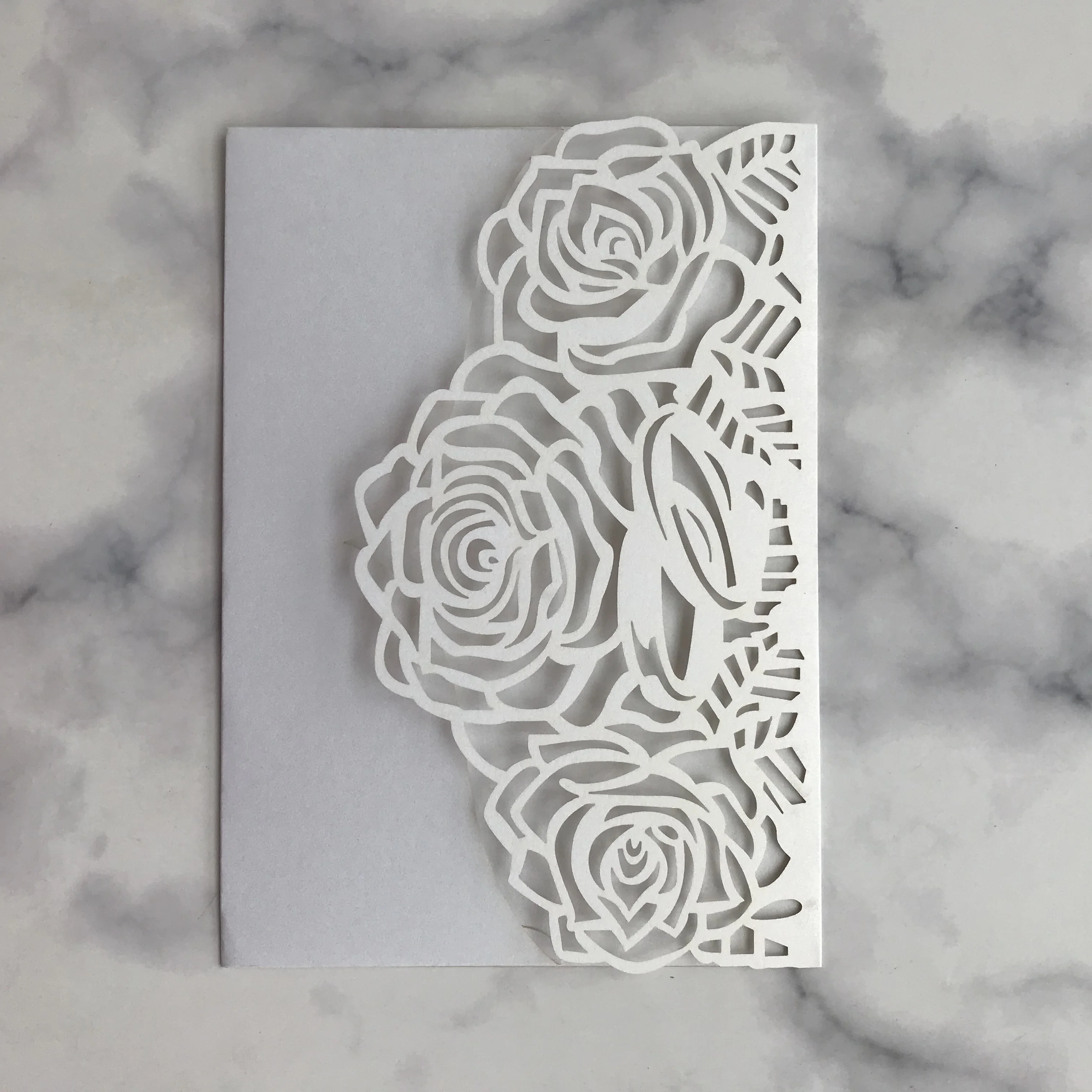 

20Pcs White Elegant Hollow Laser Cut Flower Wedding Invitation Card Tri-folded Greeting Card Business RSVP Card Party Supplies