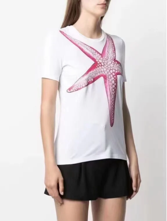 

Женская футболка с коротким рукавом и принтом морской звезды