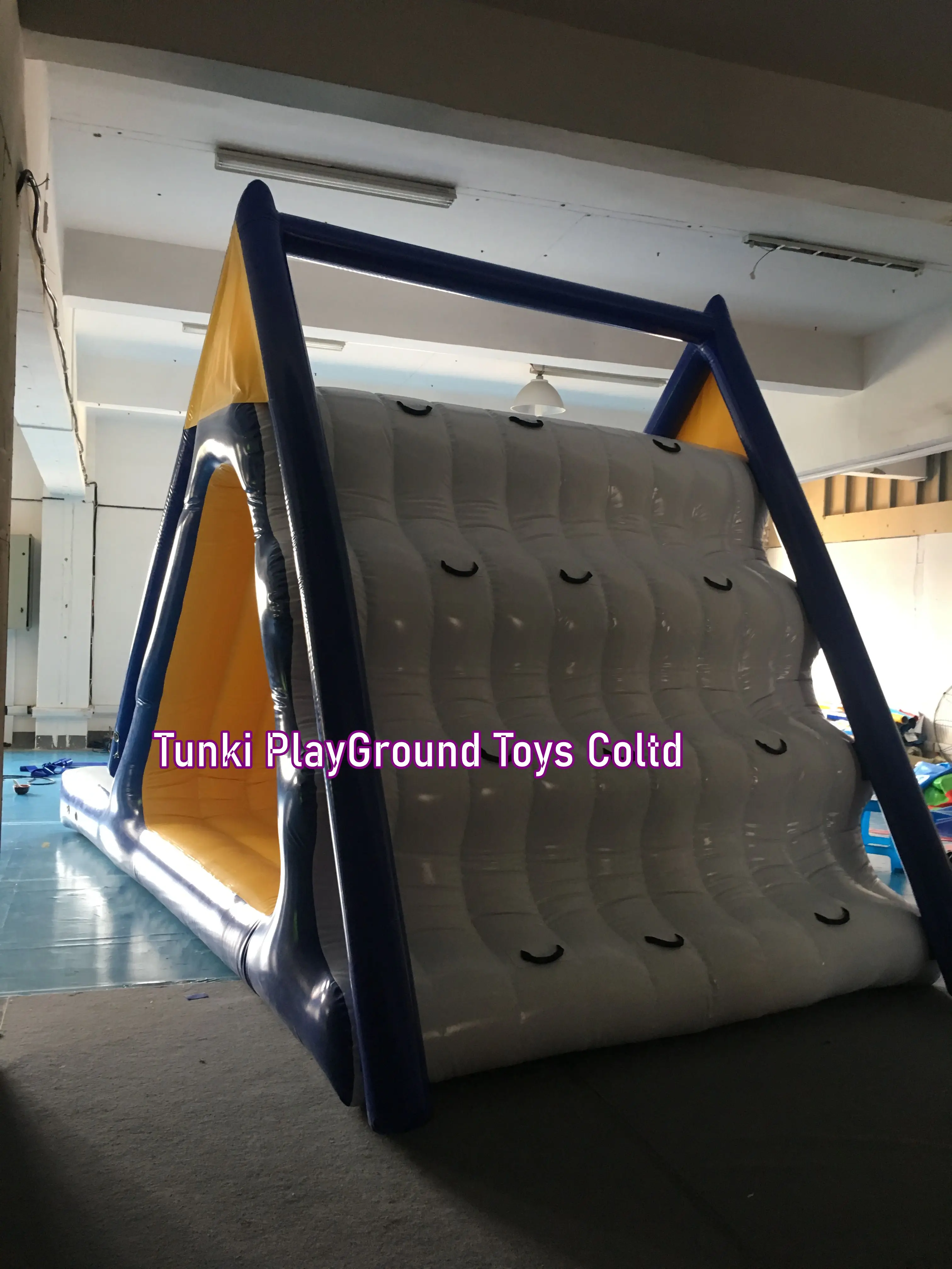 Маленькая надувная горка айсберга|Оборудование для водных развлечений| |