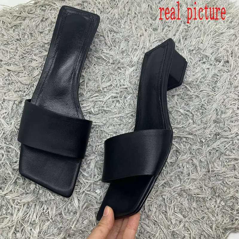 Женские шлепанцы из коровьей кожи на низком каблуке | Обувь