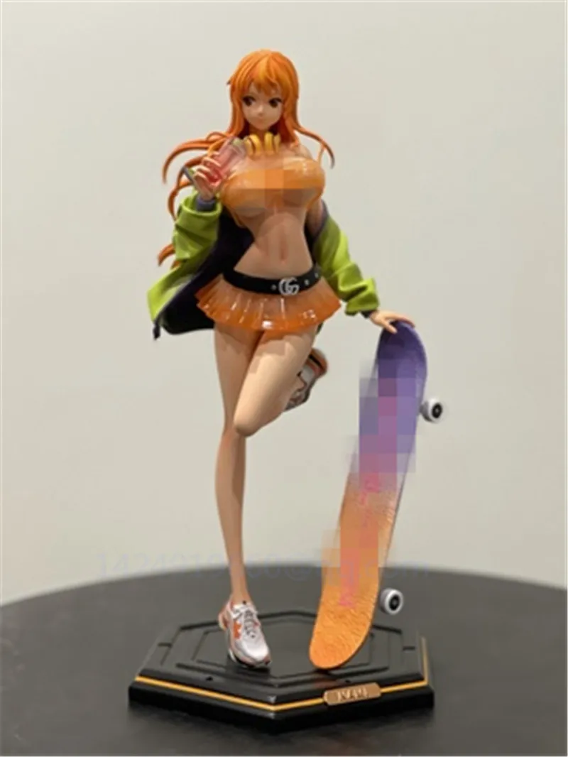 

GK Statue Anime ONE PIECE Movement Skateboard Nami Straw Hat Pirate Regiment Uniform Resin Action Collectible Model Toy R573