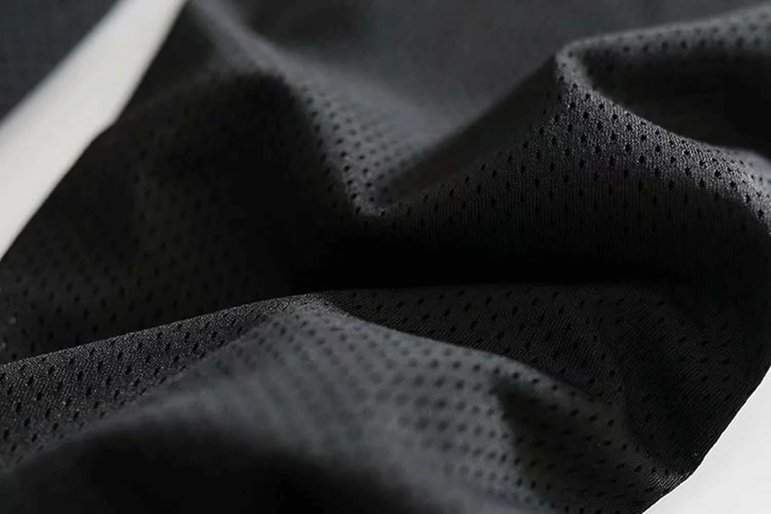 Брюки султанки женские длинные на пуговицах с разрезами по бокам свободные штаны