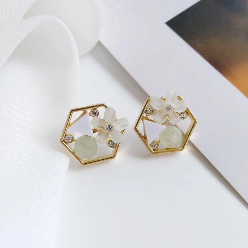 Женские серьги гвоздики из металлической проволоки с прозрачными