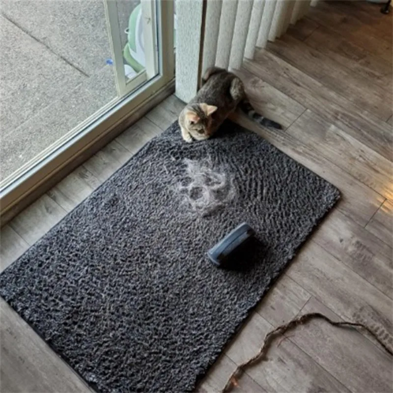 Щетка для удаления волос на ковровых покрытиях |