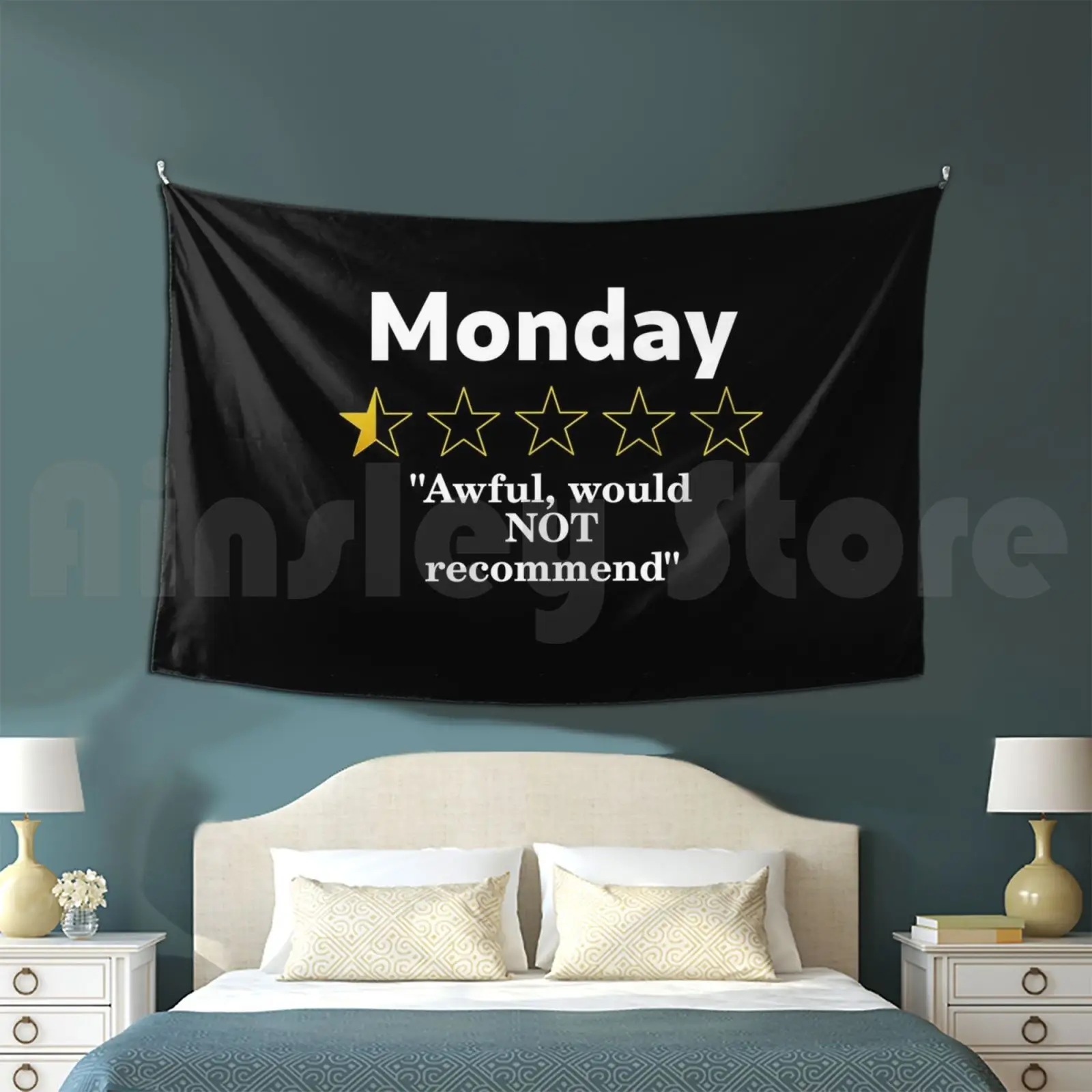 

Понедельник обзор, половина звезды, ужасный гобелен для гостиной, спальни, понедельник, обзор фильма, половина звезды, оценка ужасов