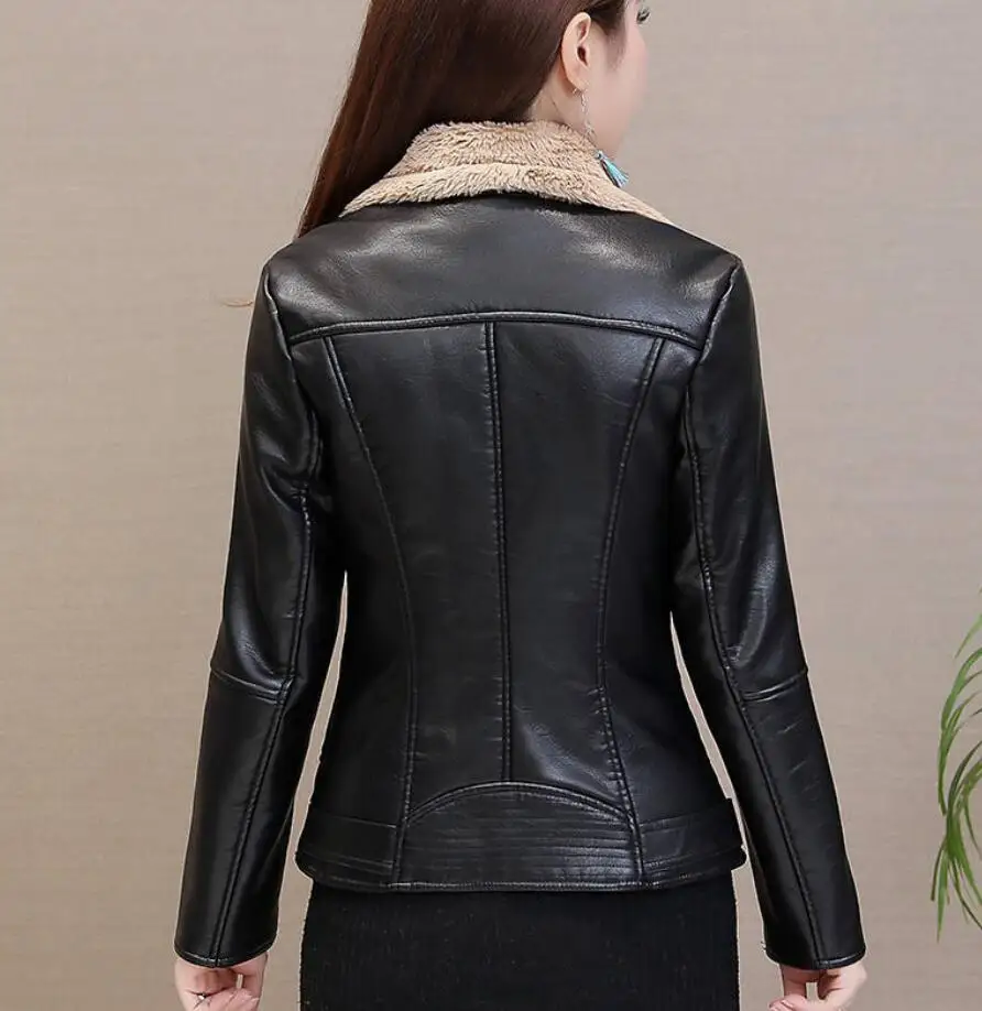 

2020 Autumn Winter Warm Faux Fur Coat Women PU Leather Jacket Ladies Slim Moto Biker Basic Jackets Plush Casual Outerwear r1358