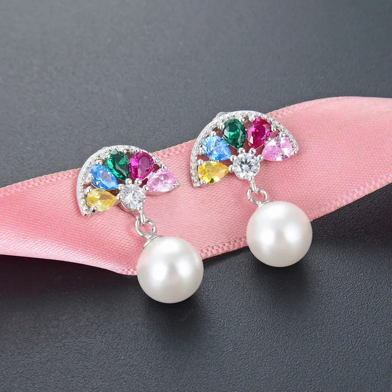 

Korean fashion fan-shaped pearl earrings S925 sterling silver with colored crystal earrings