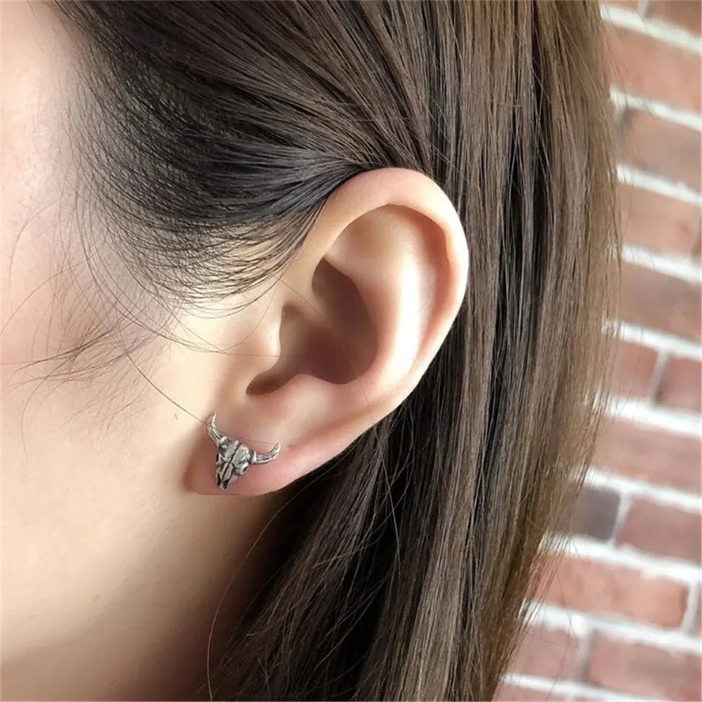 

Retro Demon Satan Skull Goat Head Unisex Stud Earrings Gothic Domineering Hip Hop Accessories Jewelry Holiday Gift Wholesale
