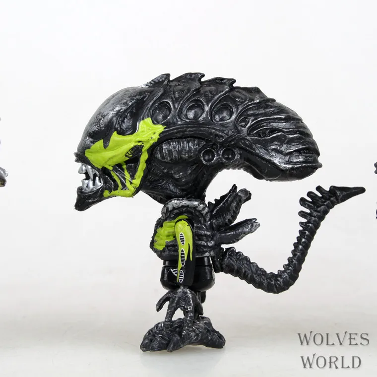 

7cm 6pcs/lot Aliens Vs Predator Requiem Mini Cosbaby Wolf Predator Battle Damaged Alien Figure Dolls PVC Model Toys