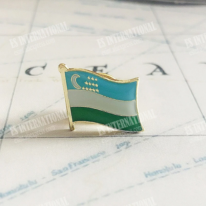 

Национальный флаг Узбекистана, булавки для лацканов, кристалл, эпоксидная смола, металлический эмалированный значок, брошь с краской, сувенирный костюм, индивидуальные памятные подарки