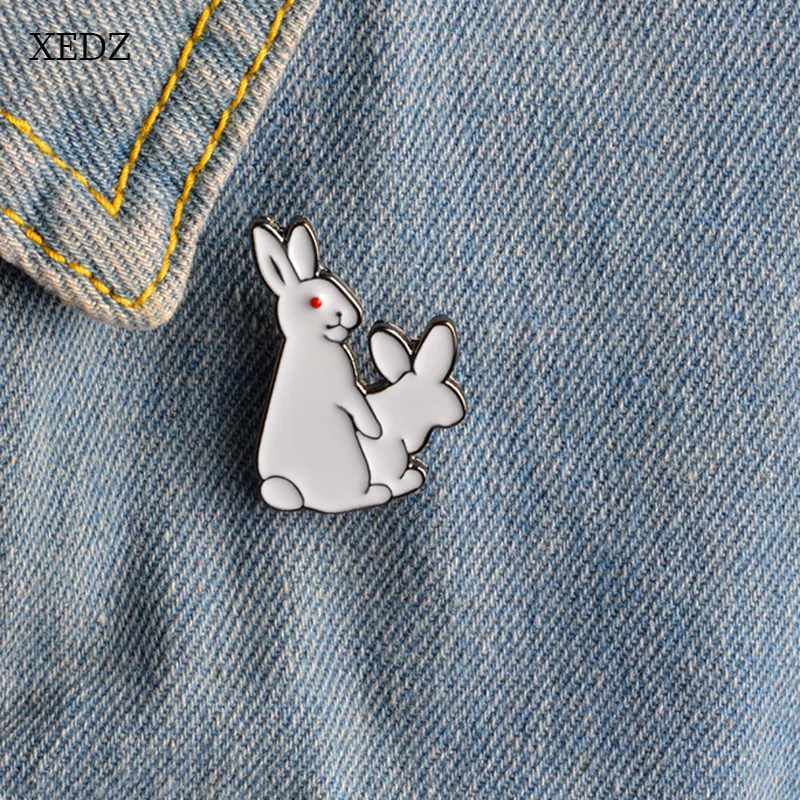 Креативная брошь XEDZ ювелирные изделия два маленьких белых кролика зло забавная