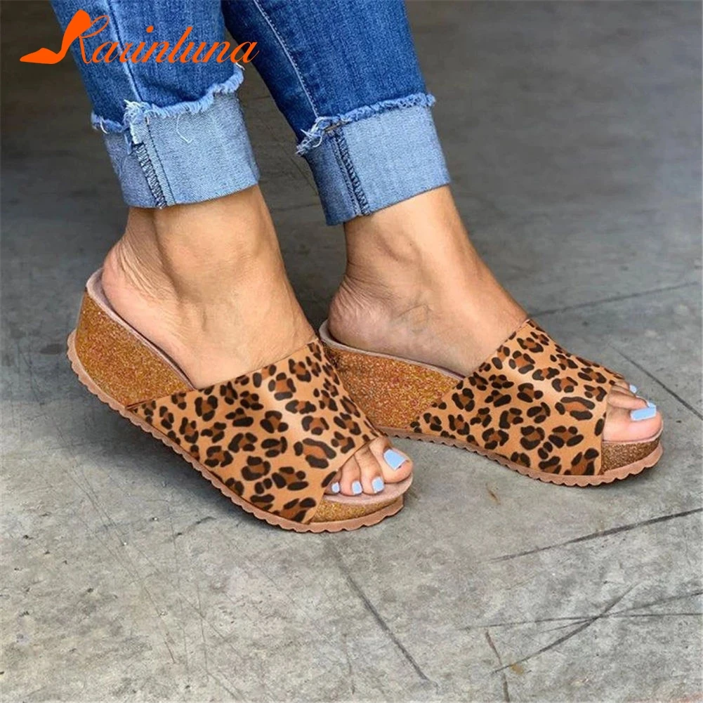 2021 принтом персонажа Багз Банни и Размеры 44 по индивидуальному заказу платформа