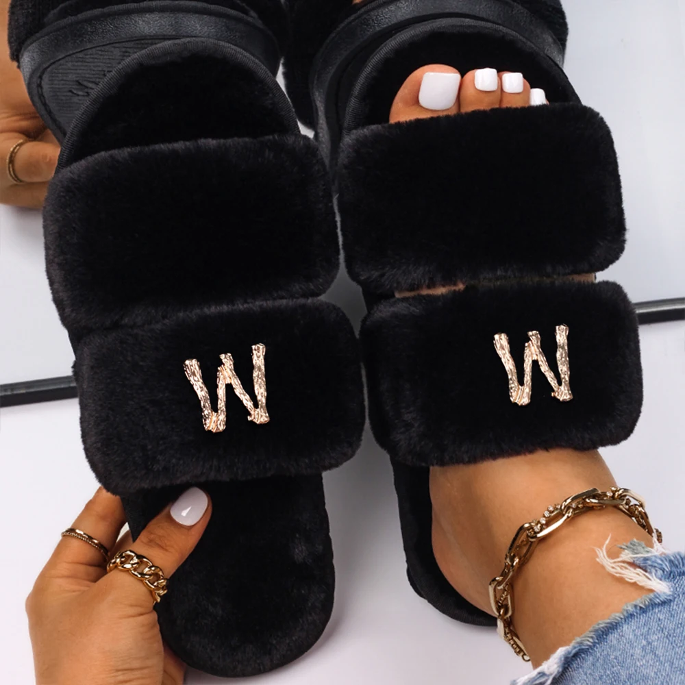 Fluffy Faux Fur Slippers for Women Stainless steel Letters W Custom Slides Flats Sandals Winter Slippers Flip Flops Luxury Shoes