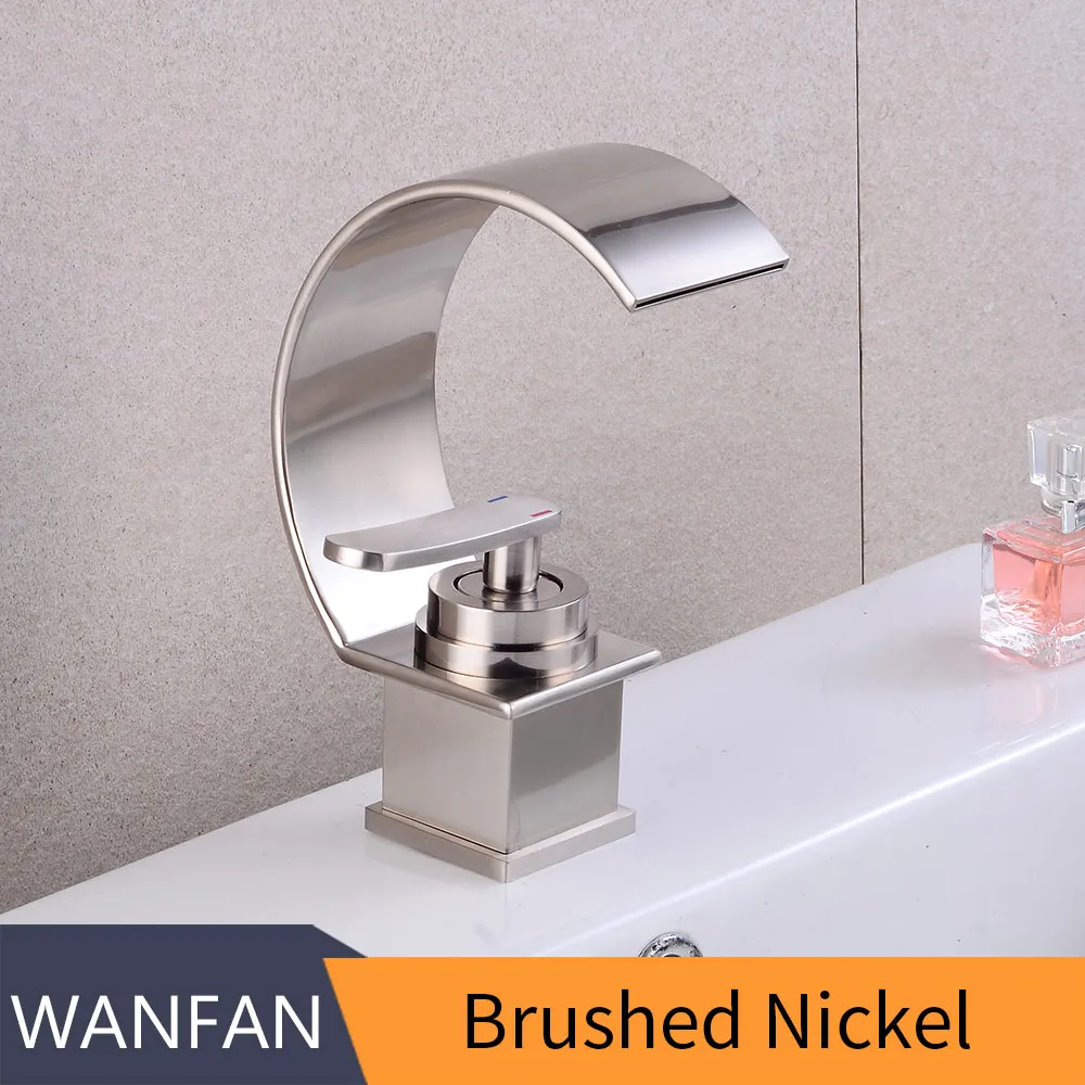 Brushed Nickel Смеситель для раковины водопад черный с щеткой для ванной раковины кран для холодной и горячей воды смеситель с одной ручкой краны для ванной 855737 - Цвет: Brushed Nickel