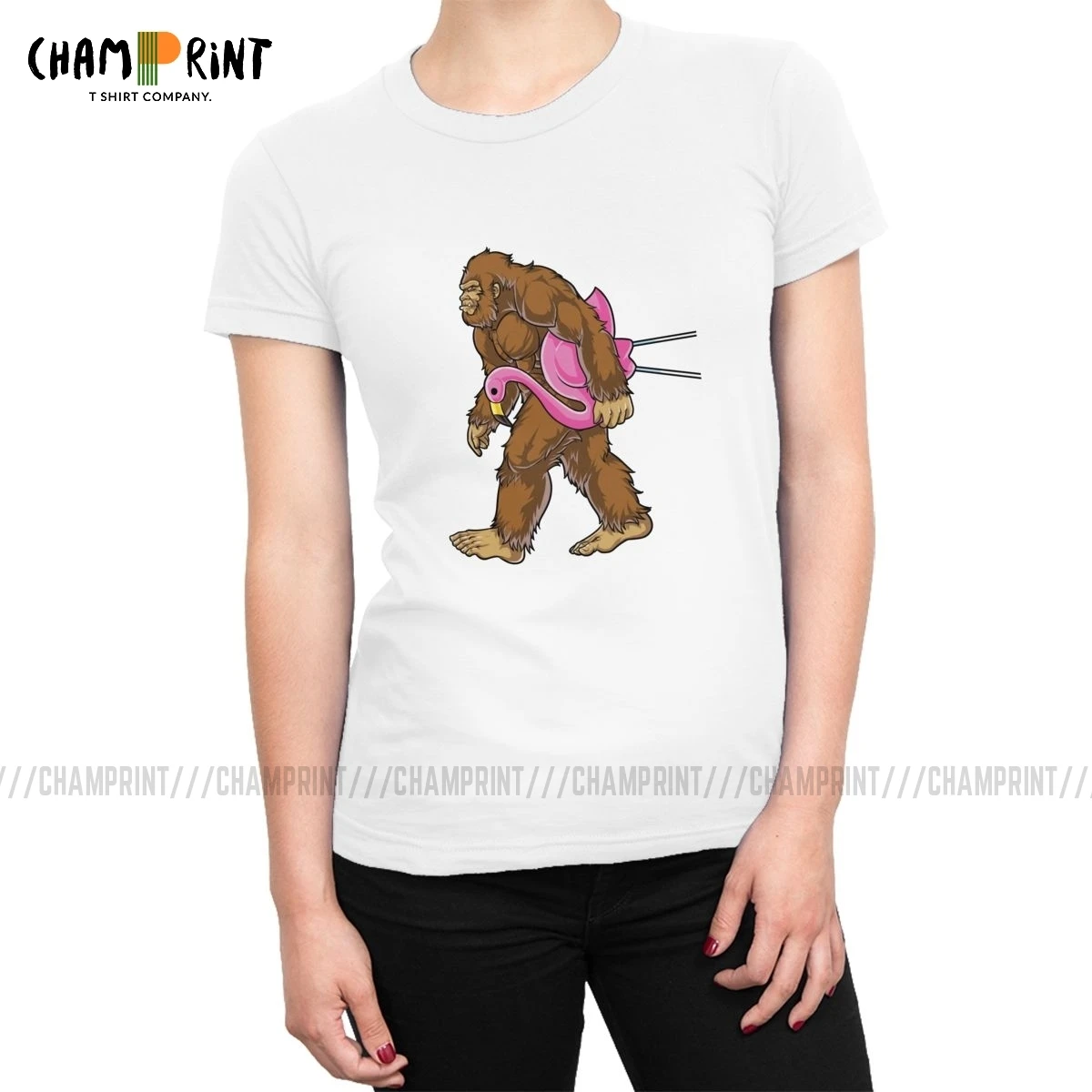 

Женская футболка Bigfoot с изображением газона, фламинго