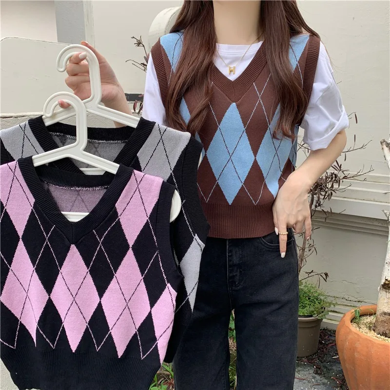 

Women Vest Sweater 2021 Fashion Knitted Loose Sweater Vintage Female Waistcoat Chic Oversized Sweater Tops Women Clothes Dress