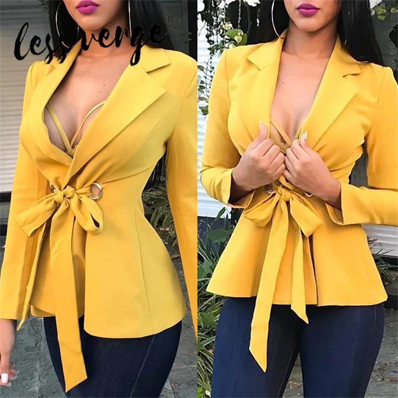 Женская куртка на шнуровке Lessverge однотонная приталенная Повседневная с длинным