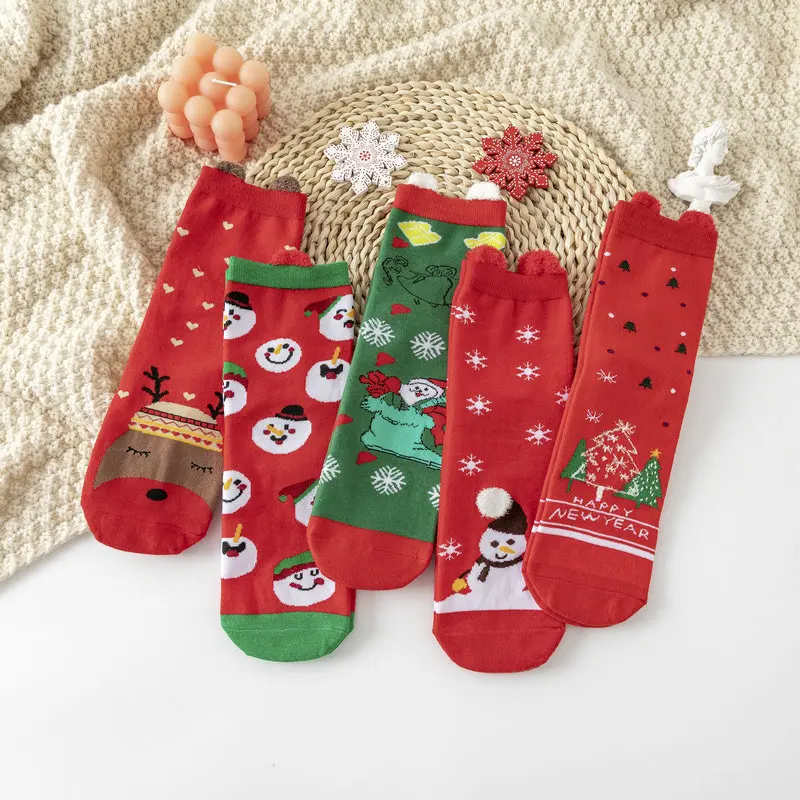 Autumn and Winter Cotton Socks New Year Cartoon Christmas Sock 20 PAIRS Cute Elk Christmas Socks Red Socks
