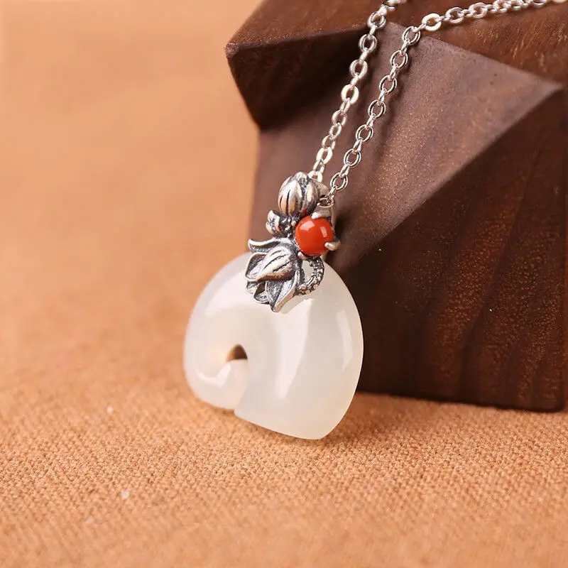 

New silver inlaid Hetian Chalcedony pendant necklace elephant shape fresh lovely retro charm elegant women's brand jewelry