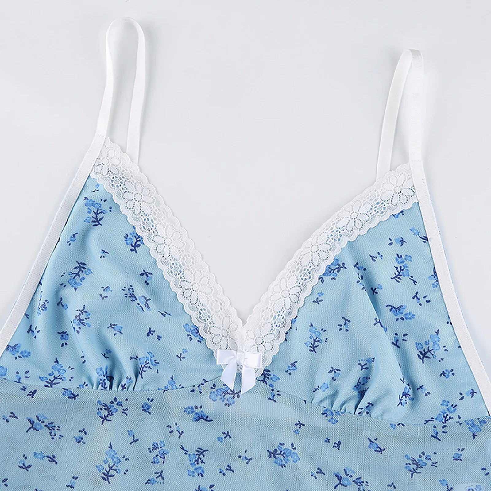 

Fashion Women's lace trim stitching printed vest deep V slim camisole Shirt