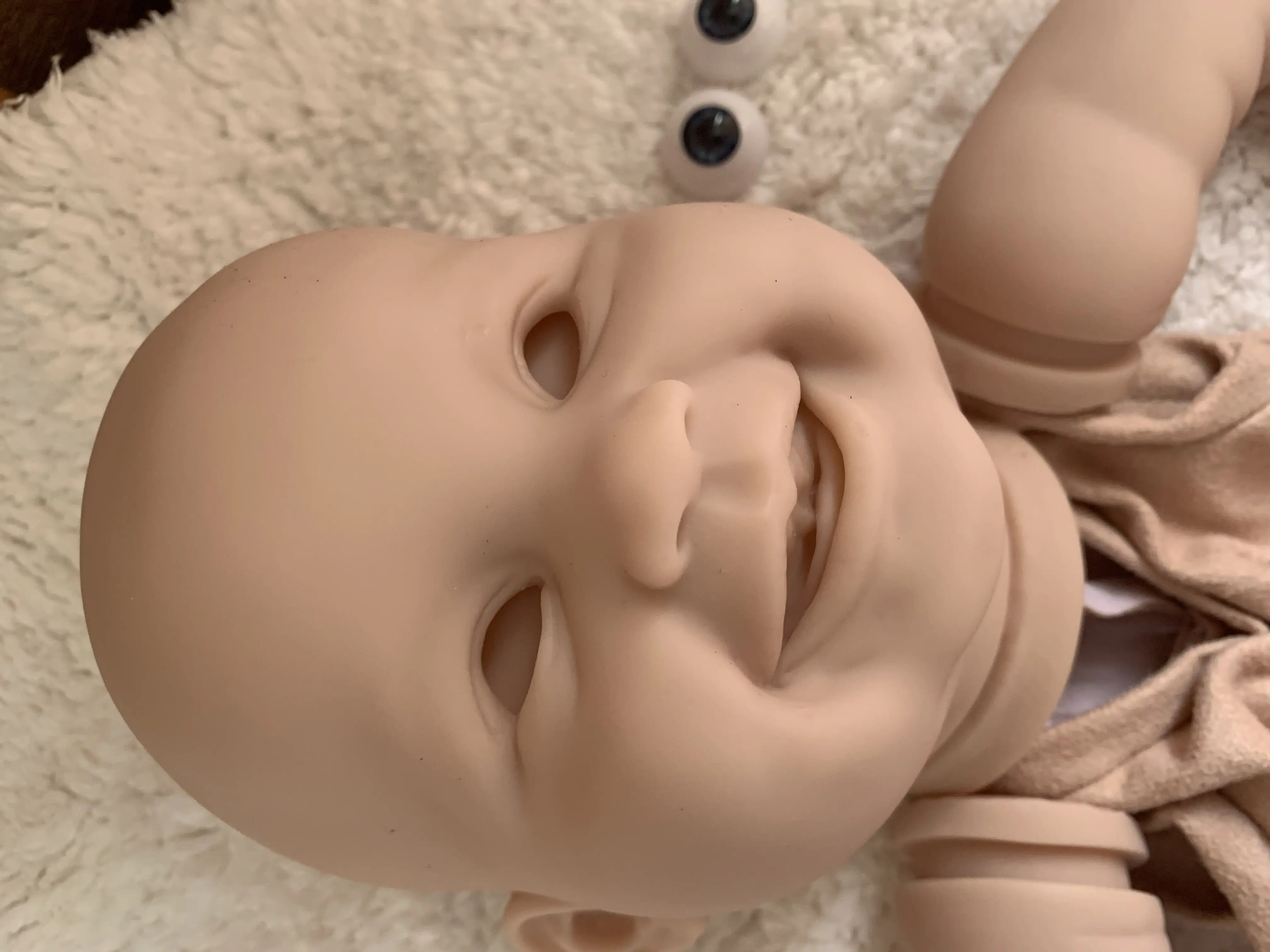Модель Куклы Reborn Baby Mould DIY 22 дюйма пустая Кукла Kit с глазами и тканевыми деталями