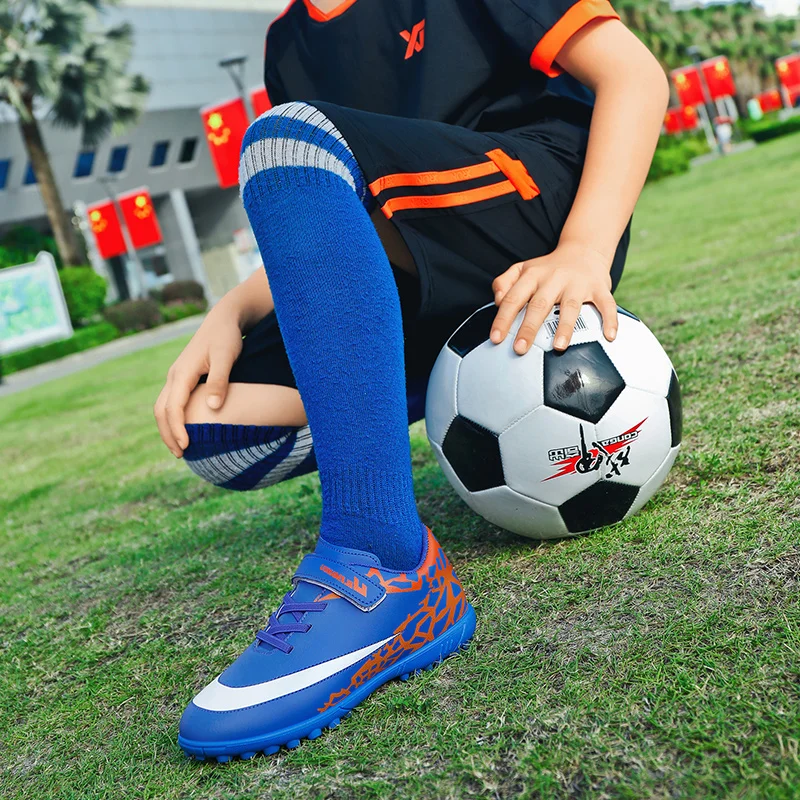 Children's Football Boots Sport Soccer Boots For Teenager Low Cut Kids Football Shoes Non-slip Training Boys Girls Soccer Cleats