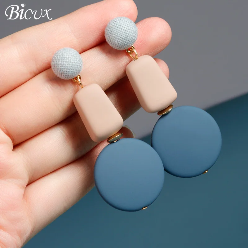 BICUX, новинка, модные деревянные висячие корейские серьги для женщин, геометрические синие акриловые серьги, богемные свадебные серьги, ювелирные изделия