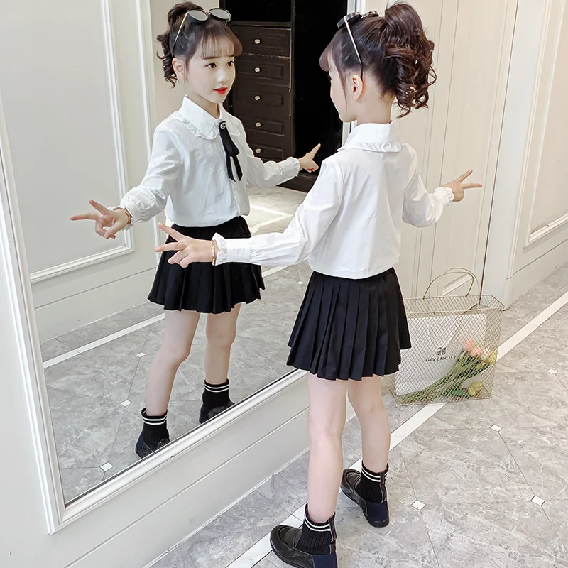 В начале осени модная рубашка в стиле колледжа знаменитостей лидер продаж и