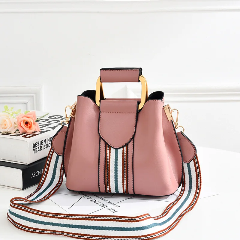 

Pu Women's 2020 New Style Women's Handbag Fashion All-match Simple Atmosphere Middle-aged Women's Bag Shoulder Bag