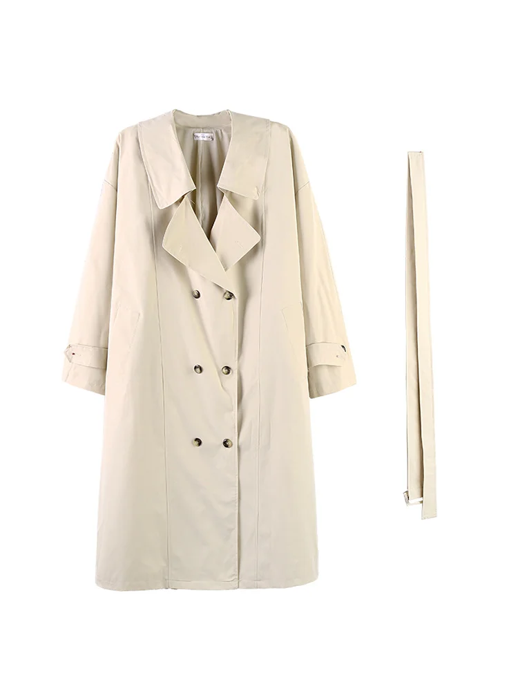 Тренч женский двубортный Осень-зима 2021 | Женская одежда