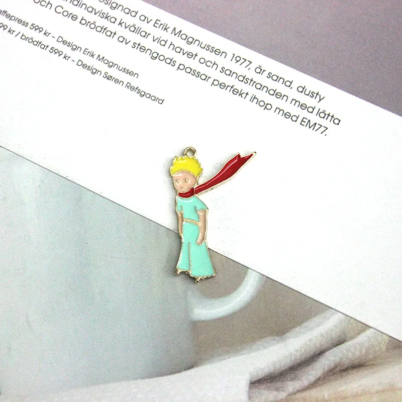 

Hot New Planet Astronaut Keychain Cartoon Starry Sky Keychain Female Bag Charm Party Gift And Birthday Gift