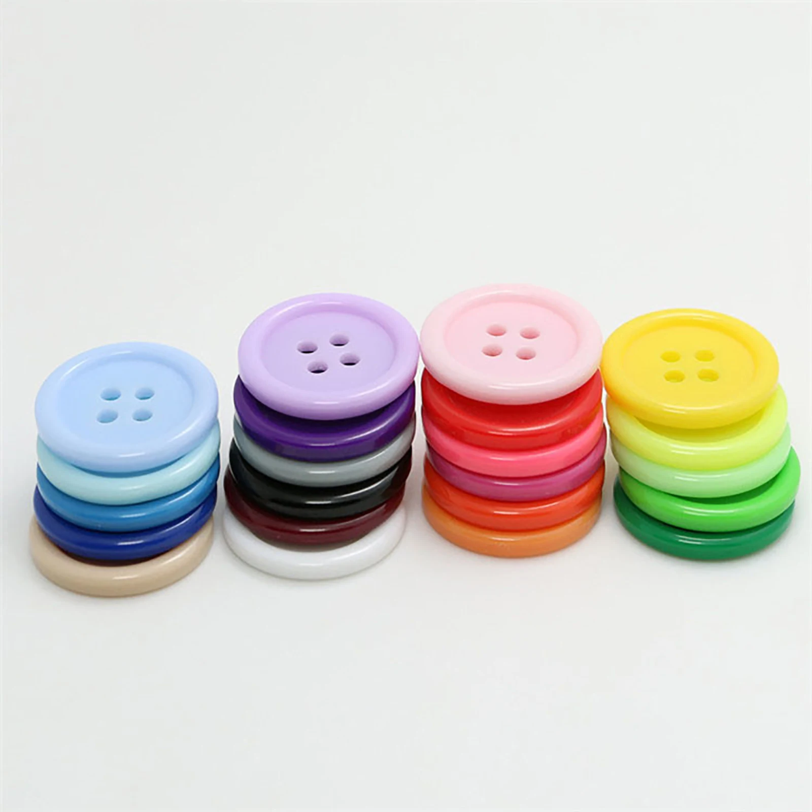 

1 Packet 20/23mm Dia Resin Sewing Buttons Scrapbooking 4 Holes Round Colorful DIY Findings (Approx 100 PCs/Packet)