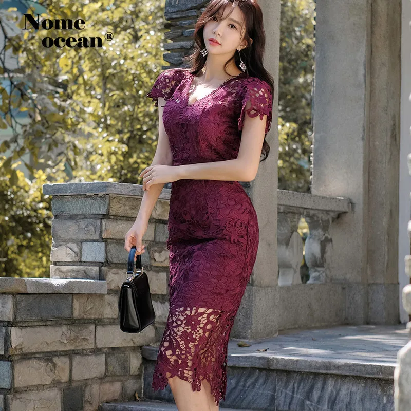 Элегантное кружевное платье с цветочной вышивкой миди v-образным вырезом и