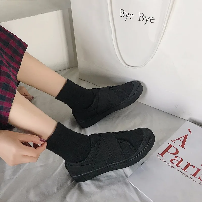 Дешевая парусиновая обувь Дышащие кроссовки без шнуровки Повседневная для