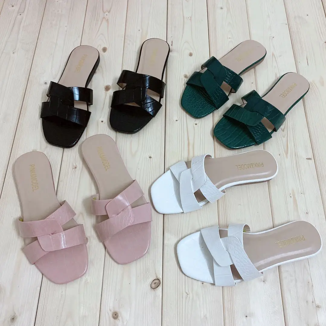 

Slipper spot summer women's sandals fashion slippers European and American popular new flat shoes manufacturers wholesale