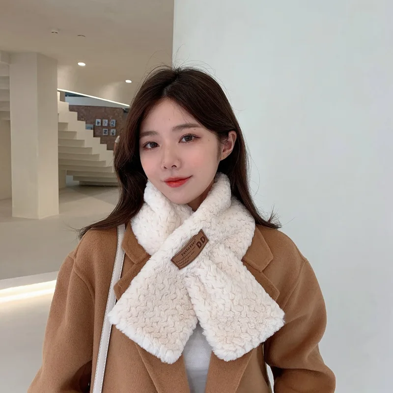 

2021 Korea Style Temperament Cross Bib Scarf Fur Collar Scarf For Women Winter Neck Protection Cute Rabbit Warm Plush Scarf