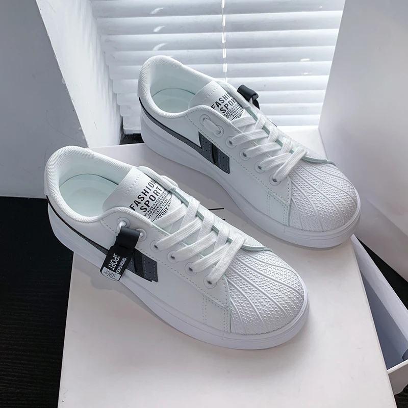 

Ins fashion breathable small white shoes women's 2021 summer new casual board shoes women's fashion shoes Korean style