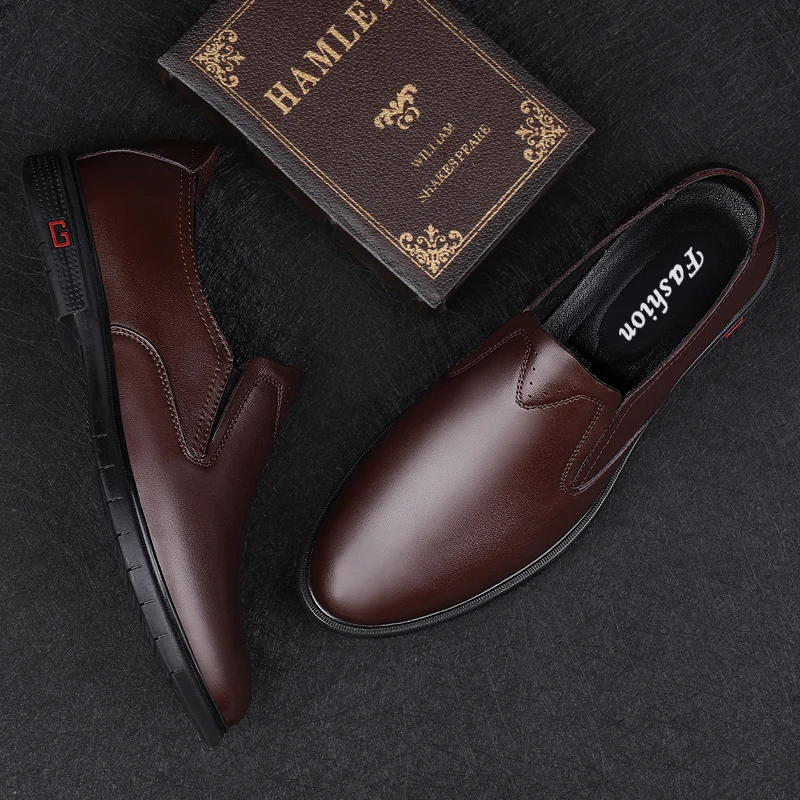 

2021 New High Quality Leather Men Comfortable Sneakers Waterproof Shoes Leather Sneakers Fashion Casual Shoes Men Loafers