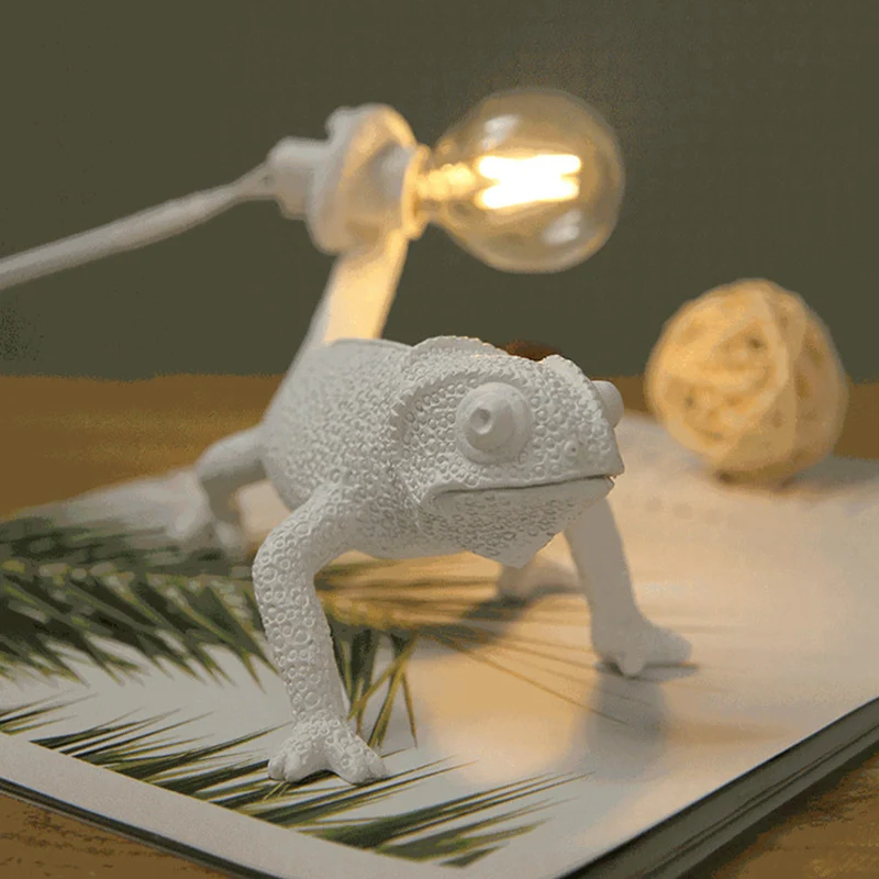 

Nordic Chameleon Table Lamps Living Room Bedroom Wall Lamps Cute Gecko Resin Study Desk Lights Household Decorative Lights