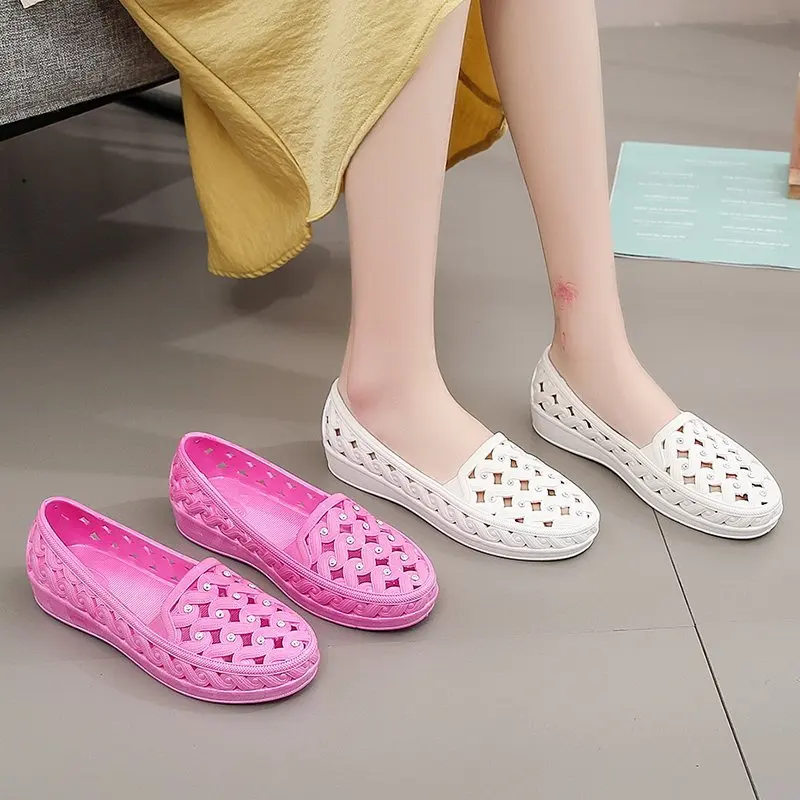 

2021 Summer Women Sandals Hollow Out Breathable Flat Shoes Plastic Bling Footwear Platform Casual Comfortable Beach Sandals