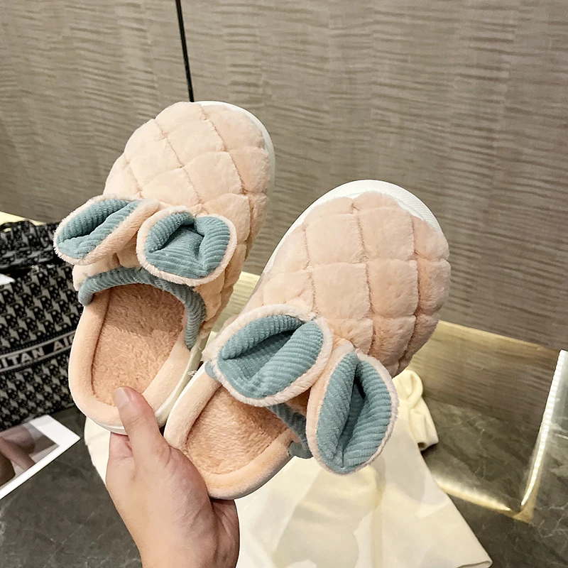 

Женские Мультяшные милые плюшевые тапочки, удобные зимние Шлепанцы из искусственного меха на плоской подошве, женские меховые шлепанцы