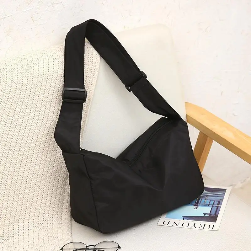 

Korean Casual One-Shoulder Messenger Bag Shopping Portable Travel Bag Fashion Female 2021 New Trend Large-Capacity Canvas Bag