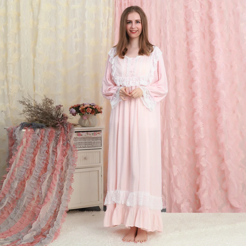Женская длинная ночная рубашка хлопковая кружевная с длинным рукавом для осени |