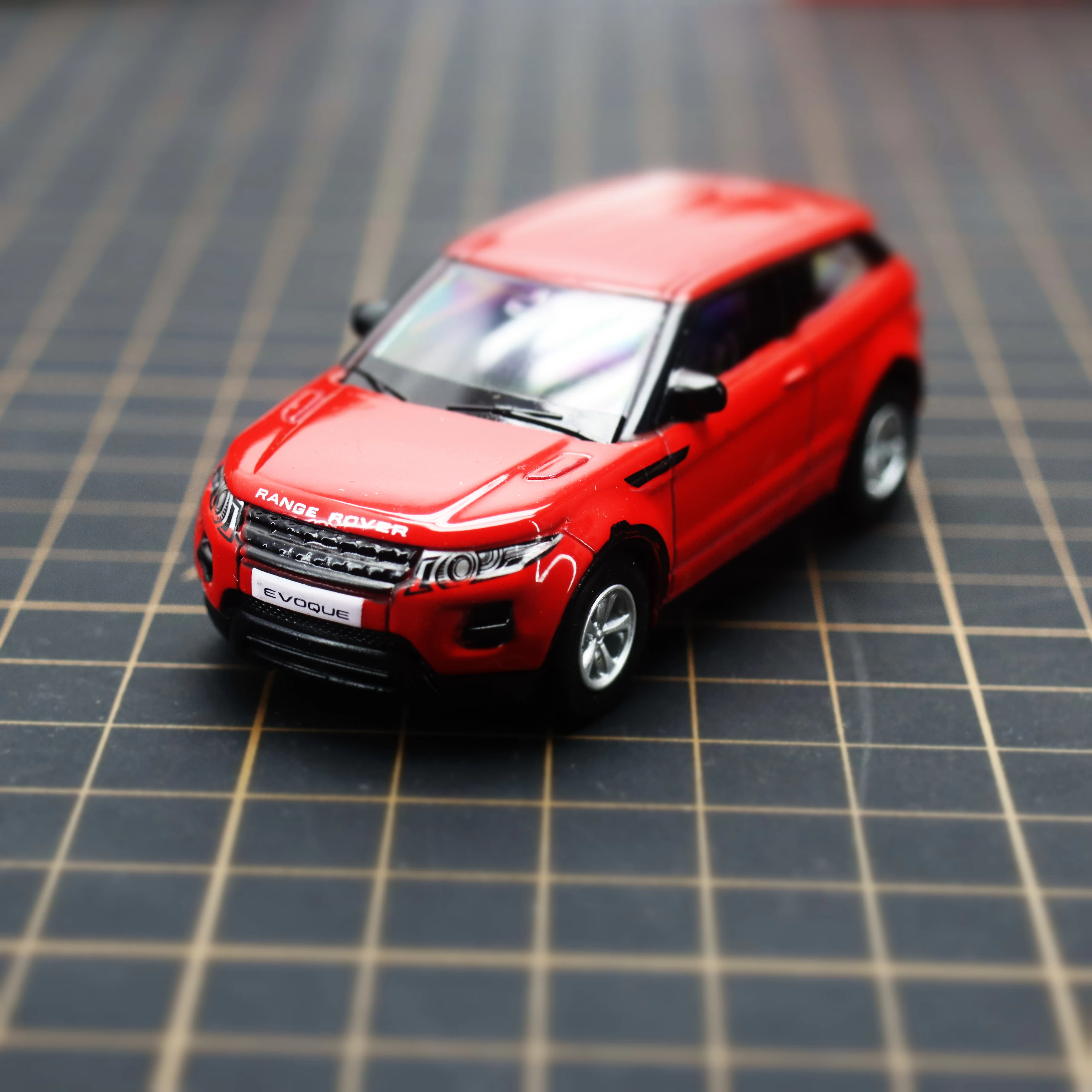 Литая игрушечная машинка из сплава Evoque 1/64 подвижная|Наземный транспорт| |