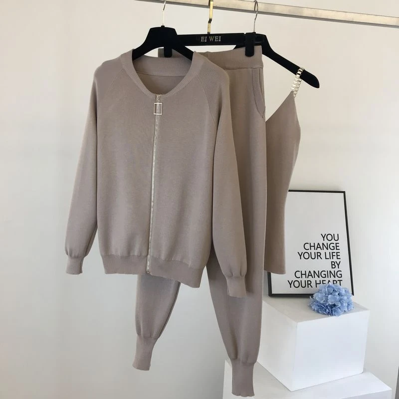 

Tracksuits Women's Winter Causual Knitted Sweater Sportswear Women Clothing 2020 Ladies Chain Three-pieces Sets Female