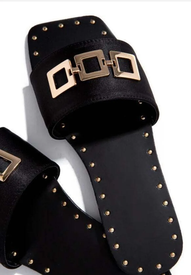 

2021 Summer New Women's Sandals Flat Open Toe Outdoor Slippers Fashion Buckle Beach Shoes Plus