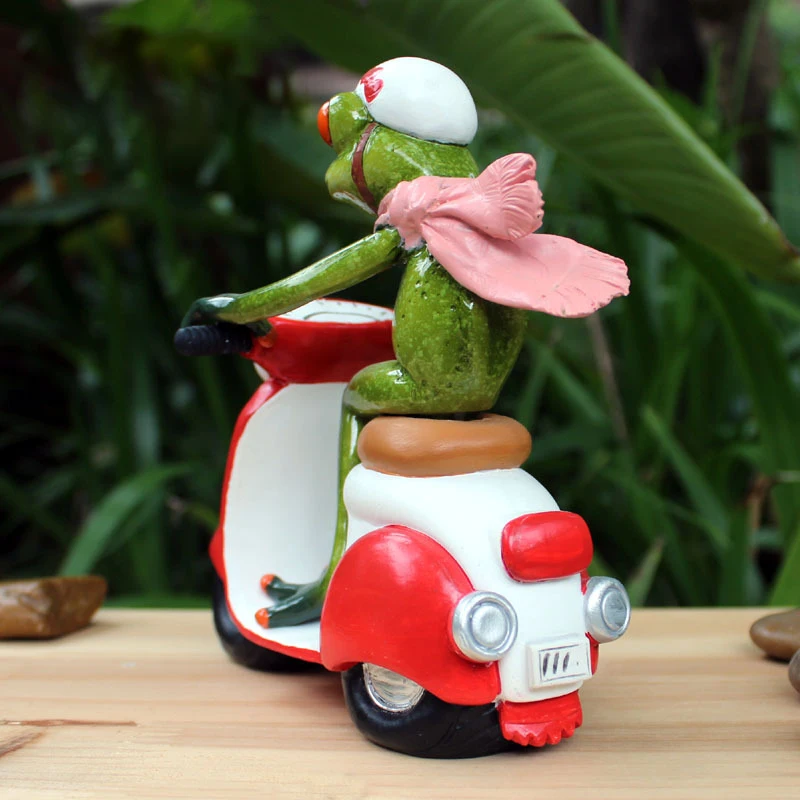 Статуэтка американская мотоциклетная лягушка миниатюрная модель с животными