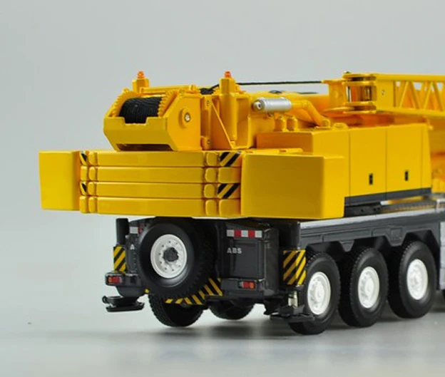 XCMG QAY200T 1:50 сплав кран Модель автомобиля литья под давлением инженерный