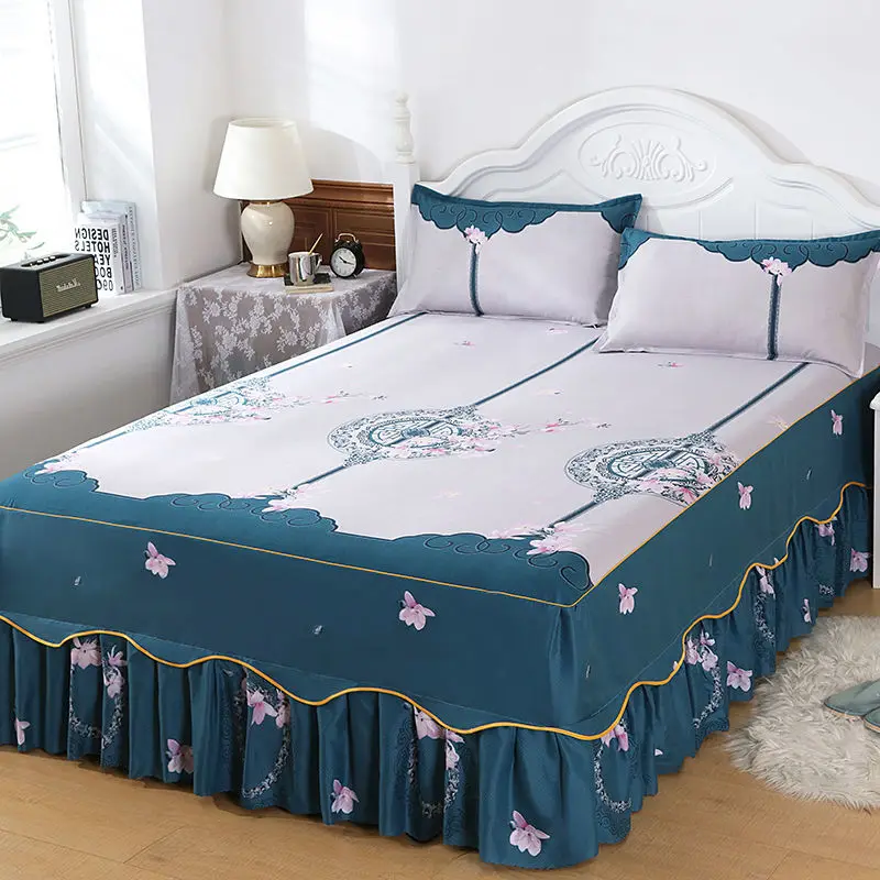 

[Bed skirt + pillowcase] Three-piece non-slip bedspread bed skirt Simmons protective cover bed cover bed cover
